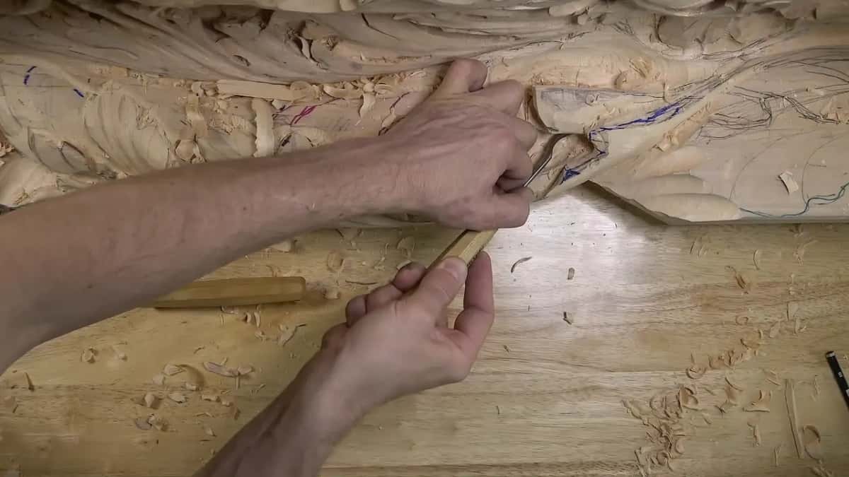 Two hands at the edge