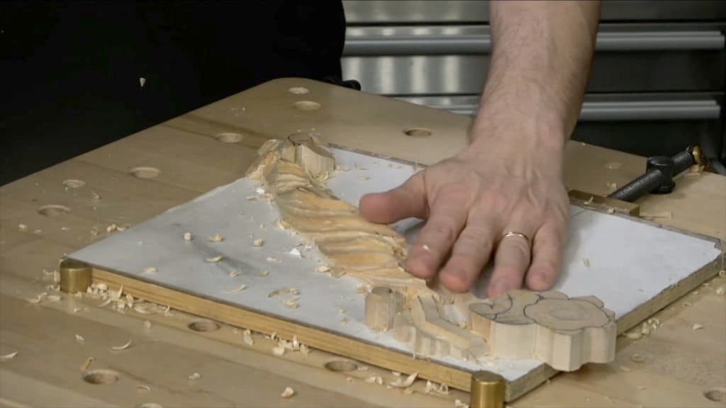 Acanthus over Moldings 6