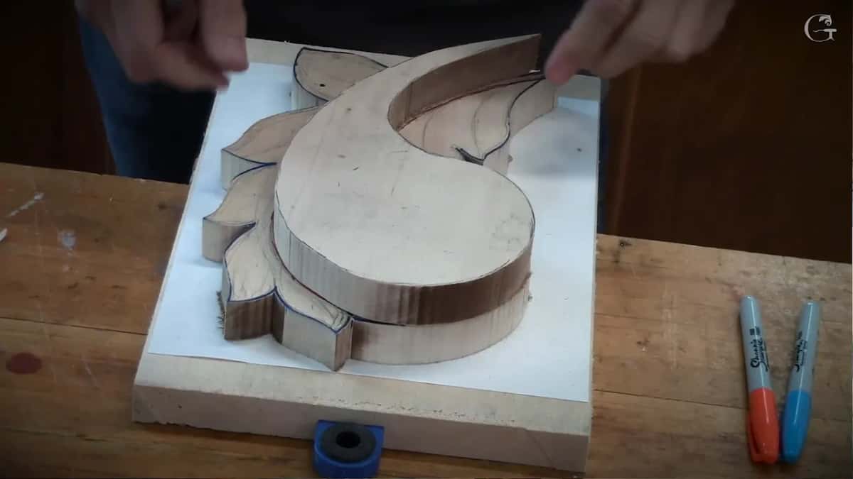 Upper layer, hand at its edge