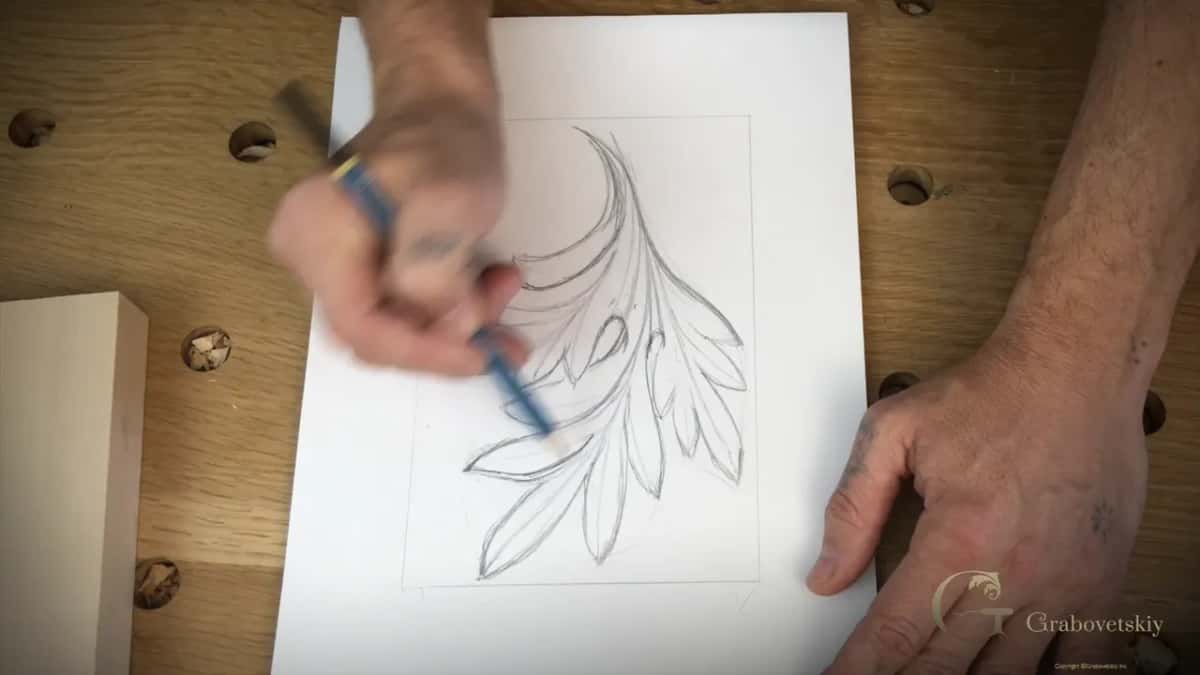 Pencil leaf with long pointed lobes and a big curve sweeping up its left side