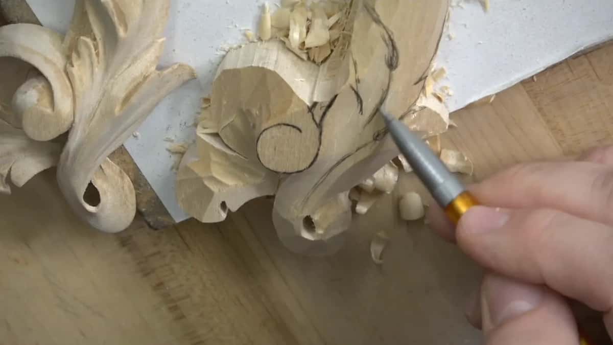 Pencil lines going back onto the carved leaf