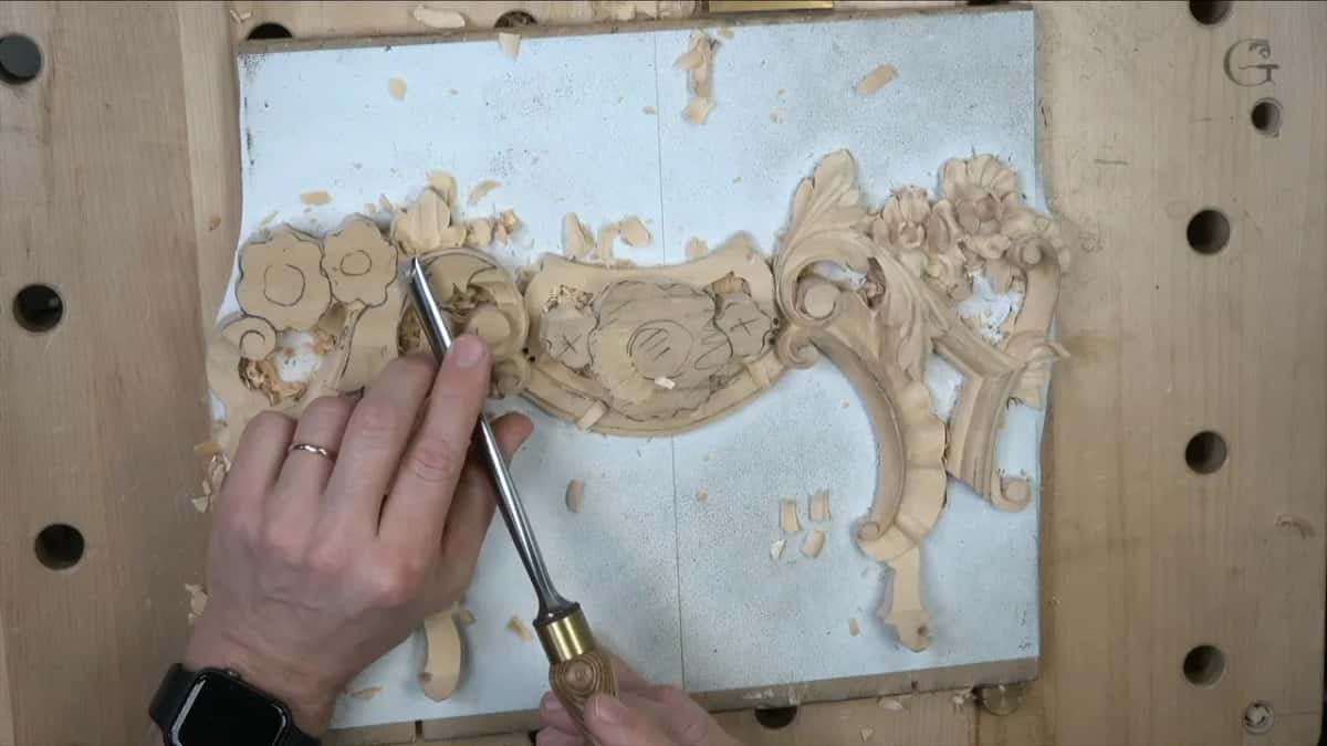 Brass ferrule, gouge edge at the pencil flowers