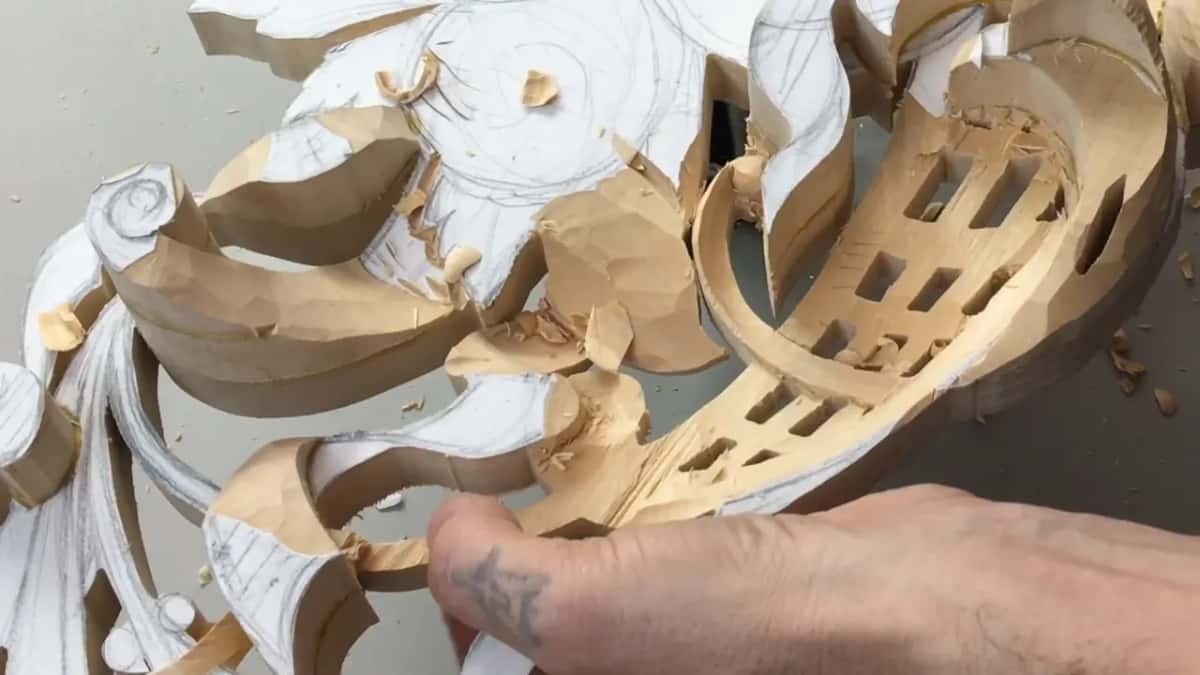 Hand resting on the lattice