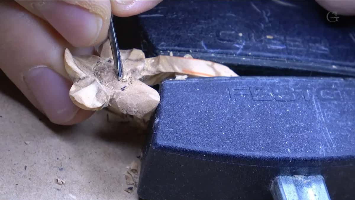 Fine tool at the center