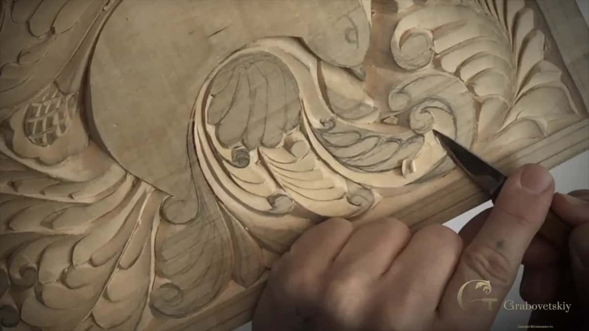 Knife point in a wing curl
